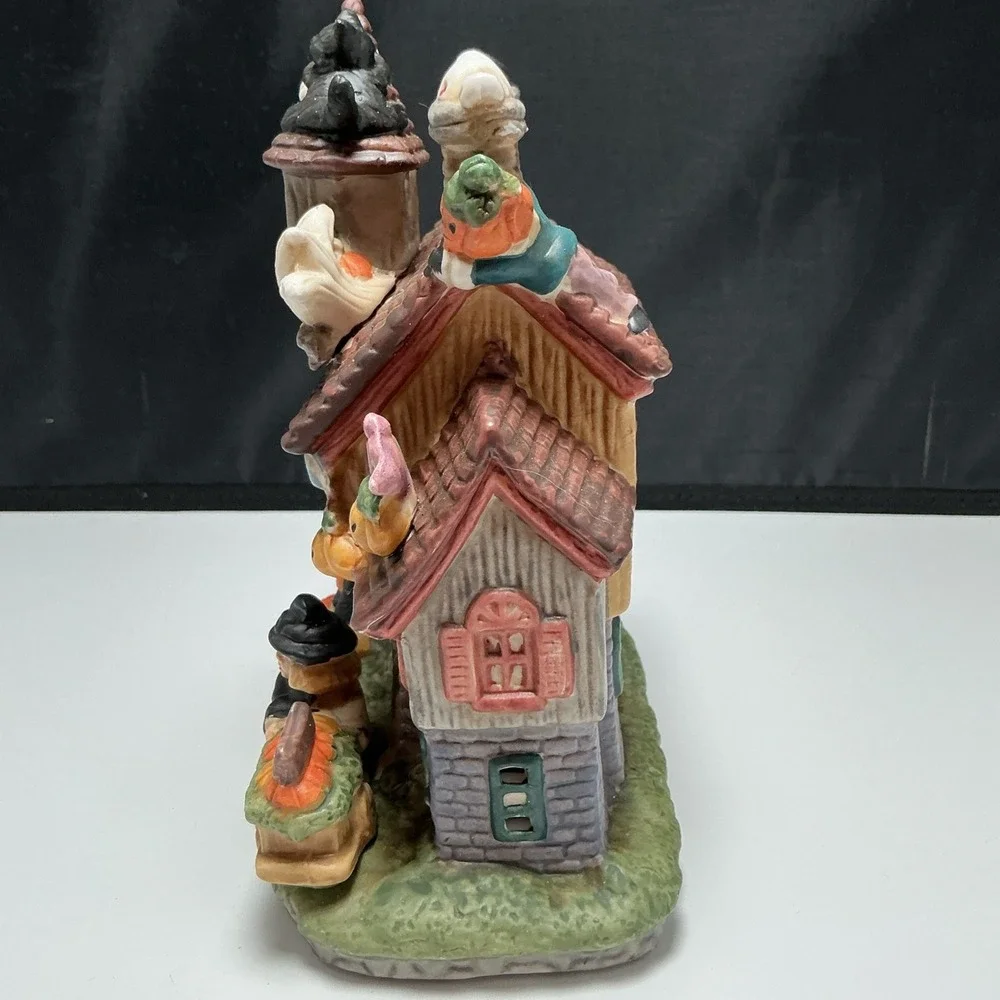 Vtg Ghoulsville Pumpkin Factory Halloween House Porcelain W/ Box - House Only